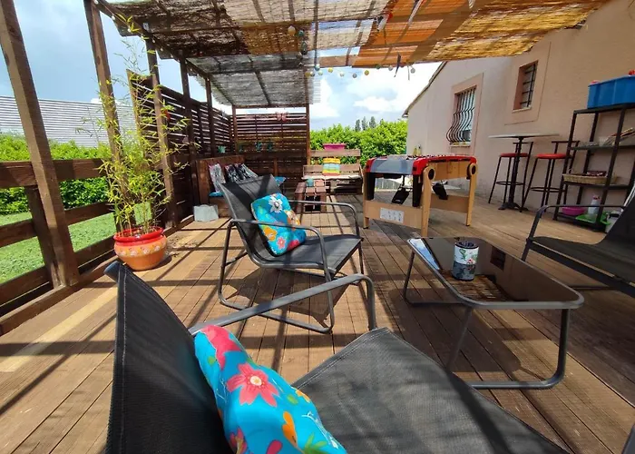 Le Cosy Occitan Chaleureuse Indépendante Baignoire Terrasse Jardin Сasa de vacaciones Carcasona