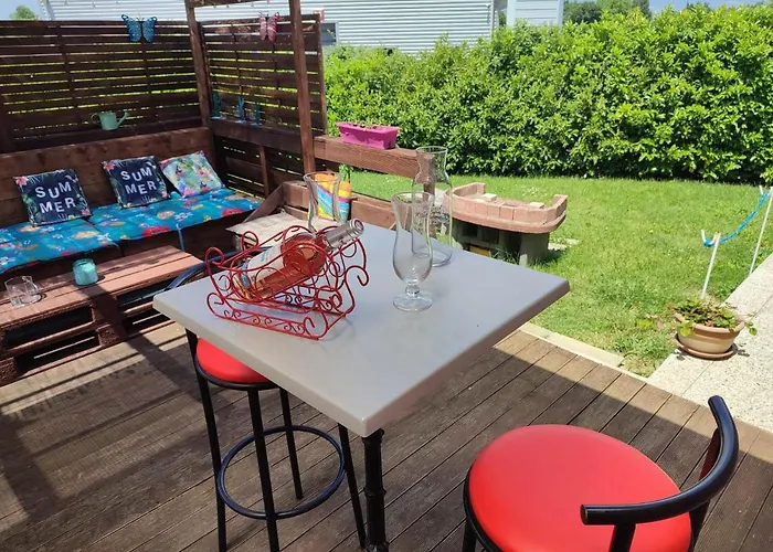 Le Cosy Occitan Chaleureuse Indépendante Baignoire Terrasse Jardin Сasa de vacaciones *