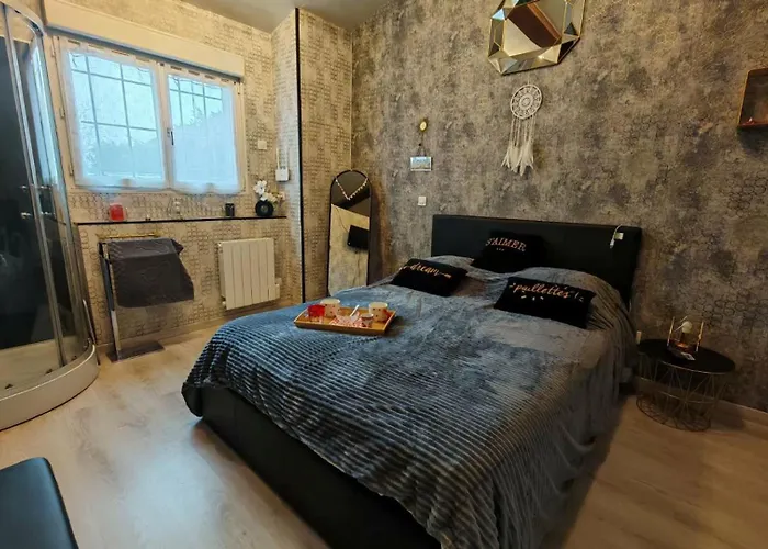 Le Cosy Occitan Chaleureuse Indépendante Baignoire Terrasse Jardin Сasa de vacaciones *
